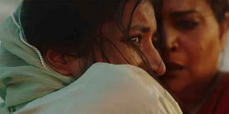 Ramesha Nawal and Bakhtawar Mazhar in In Flames