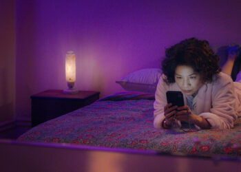 Kim Ho-jung as Sara in The Mother and The Bear.