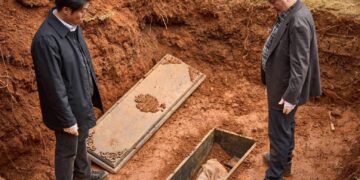 Choi Min-sik in Exhuma