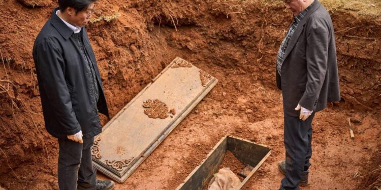 Choi Min-sik in Exhuma