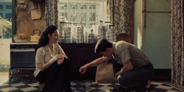 Lien Binh Phat as Khang and Do Thi Hai Yen as Ky Nam.