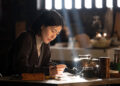 Shim Eun-kyung as Li in Two Seasons Two Strangers